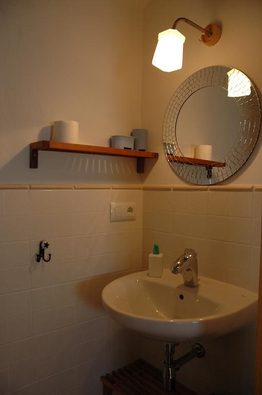 Habitaciones Con Encanto - Cal Alejandro Montsonis Oda fotoğraf