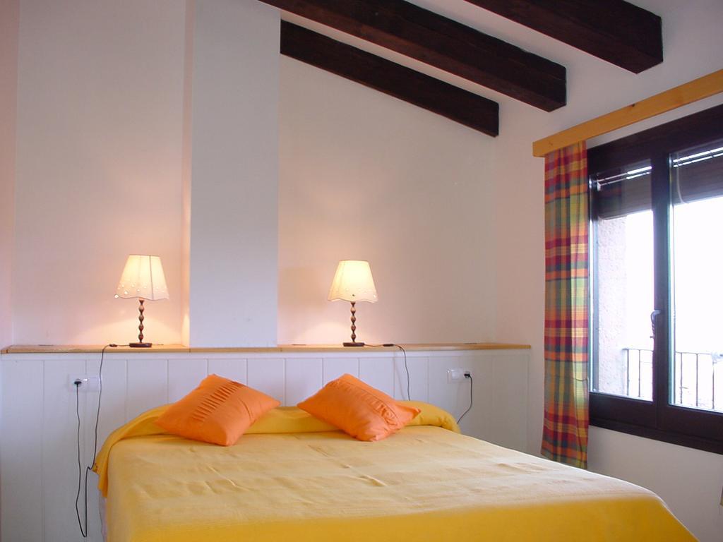 Habitaciones Con Encanto - Cal Alejandro Montsonis Dış mekan fotoğraf